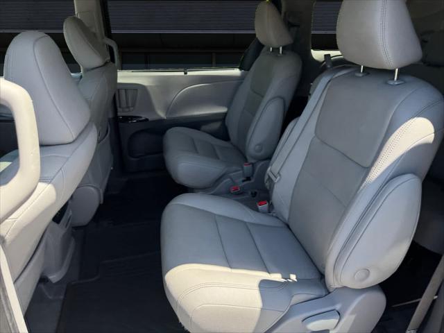2020 Toyota Sienna XLE