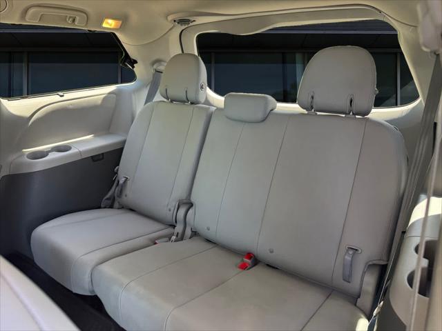 2020 Toyota Sienna XLE