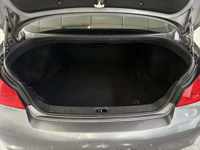 2013 INFINITI G37 X