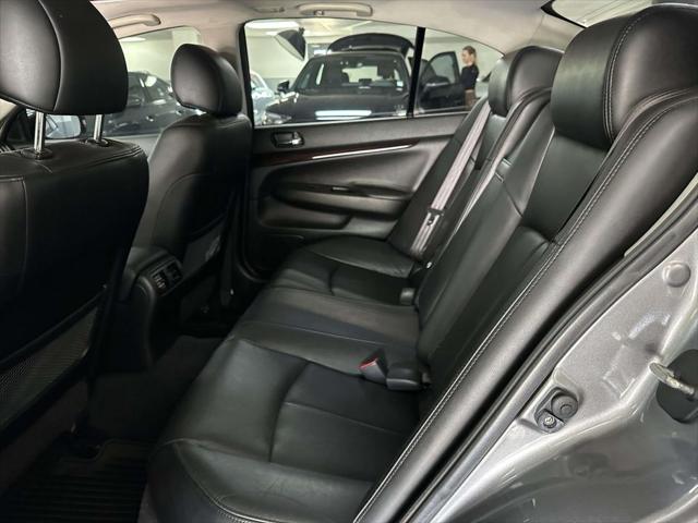 2013 INFINITI G37 X