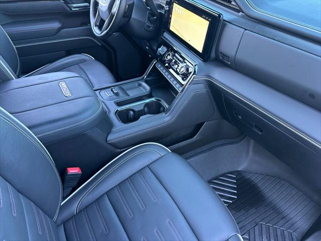 2024 GMC Sierra 2500HD 4WD Crew Cab Standard Bed AT4X