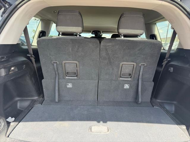 2023 Jeep Grand Cherokee L Laredo 4x2