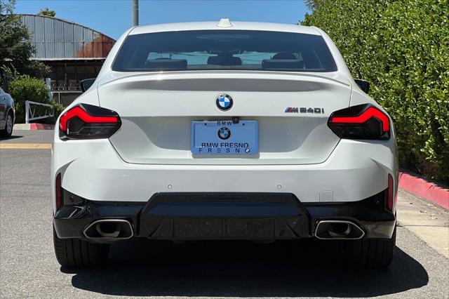 2024 BMW M240 i