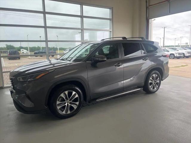 2024 Toyota Highlander XLE for sale in Corsicana, TX