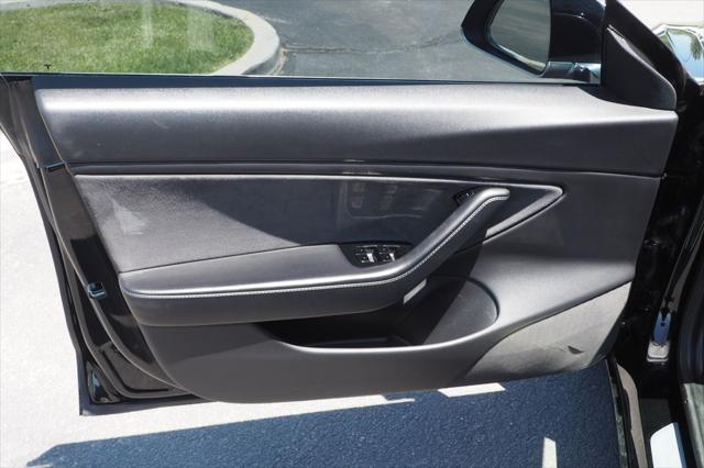 2019 Tesla Model 3 Mid Range