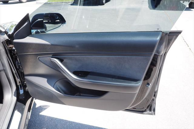 2019 Tesla Model 3 Mid Range