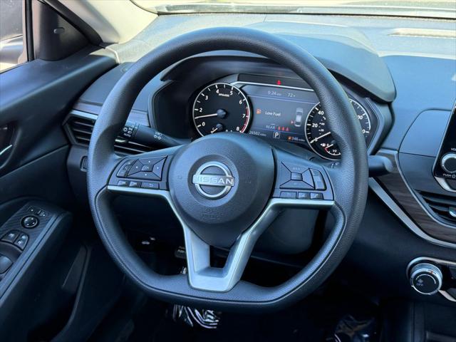 2025 Nissan Altima SV FWD