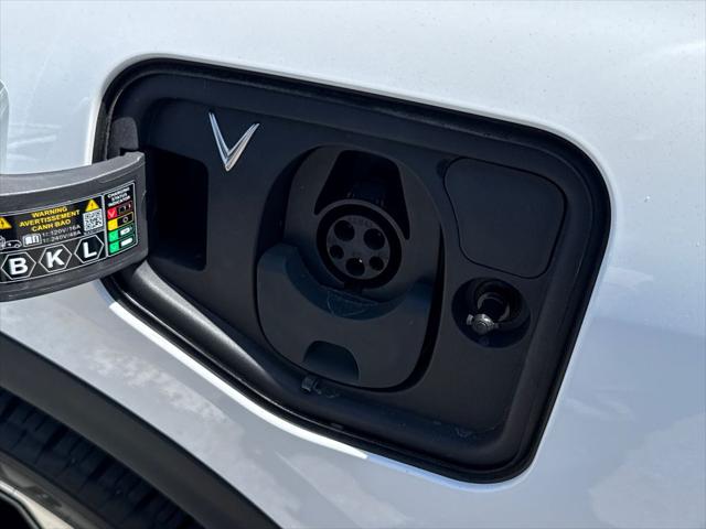 2025 INFINITI VF 8 Plus