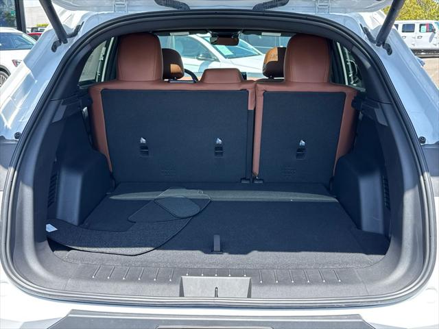 2025 INFINITI VF 8 Plus