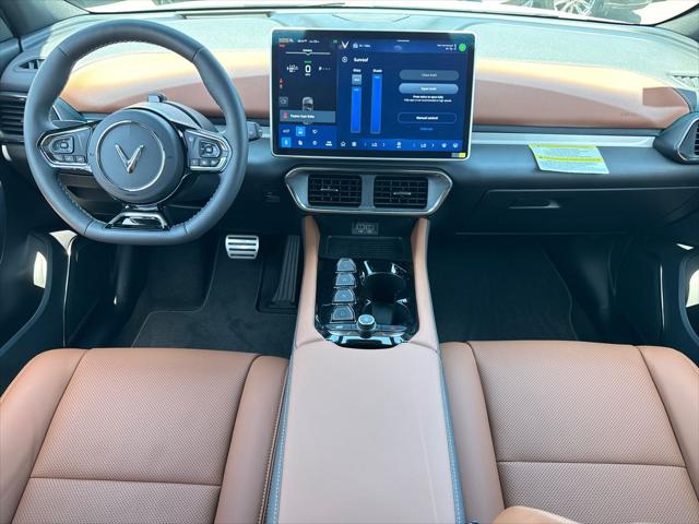 2025 INFINITI VF 8 Plus