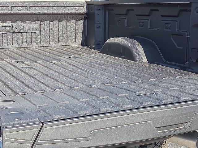 2026 GMC Sierra 2500HD Crew Cab, Standard Bed, AT4X, 4WD