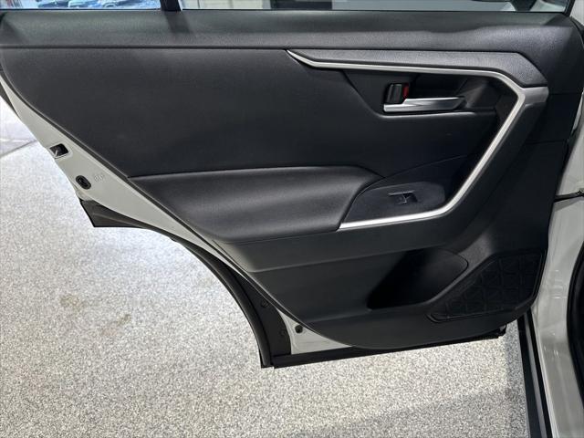 2023 Toyota RAV4 Hybrid SE