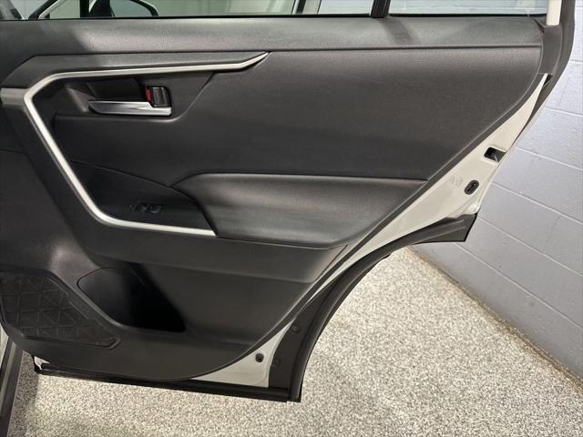 2023 Toyota RAV4 Hybrid SE