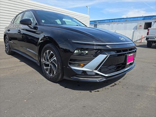 2026 Hyundai Sonata Hybrid Blue for sale in Dinuba, CA