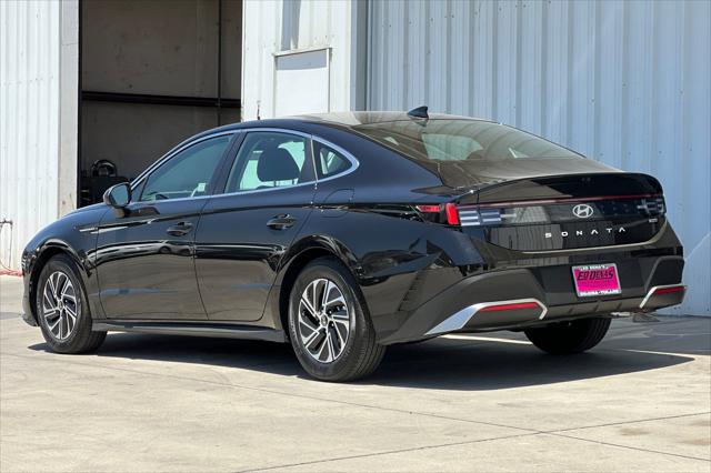 2026 Hyundai Sonata Hybrid Blue