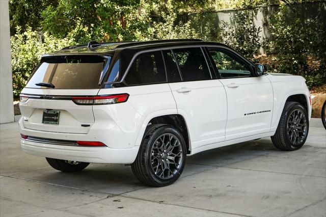 2026 Jeep Grand Cherokee Summit 4x4