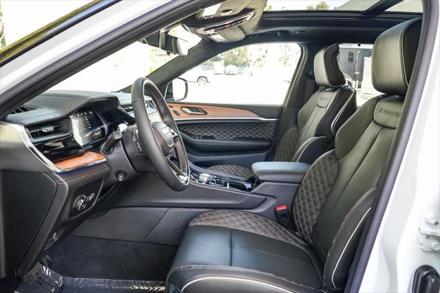 2026 Jeep Grand Cherokee Summit 4x4