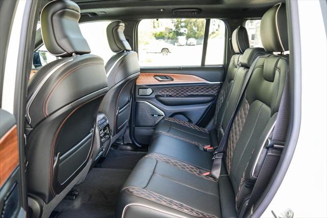 2026 Jeep Grand Cherokee Summit 4x4