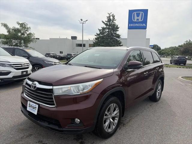 2015 Toyota Highlander XLE V6 for sale in Clive, IA
