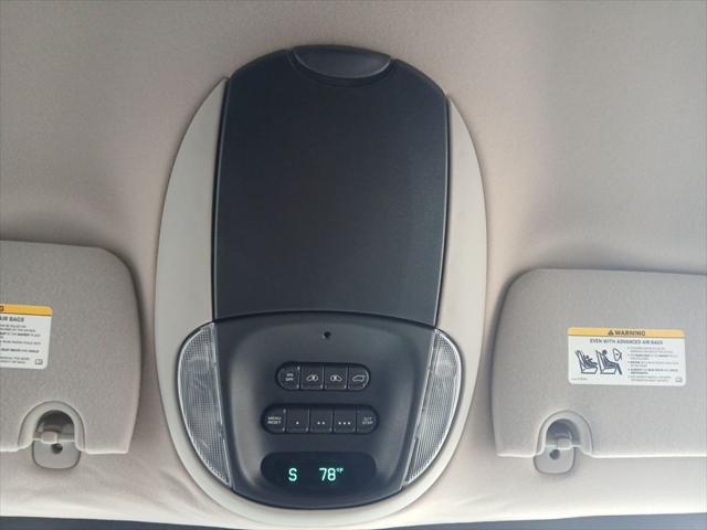 2005 Chrysler Town & Country Touring