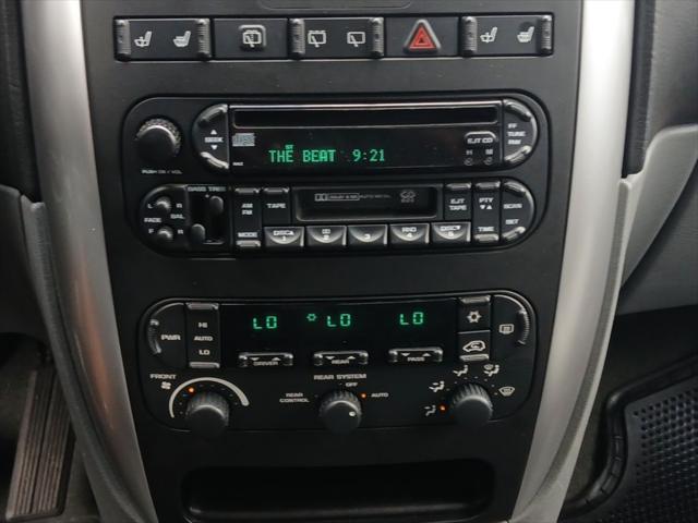 2005 Chrysler Town & Country Touring