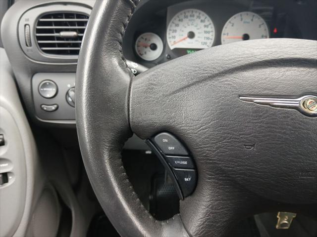 2005 Chrysler Town & Country Touring