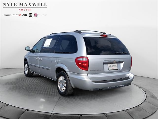 2005 Chrysler Town & Country Touring