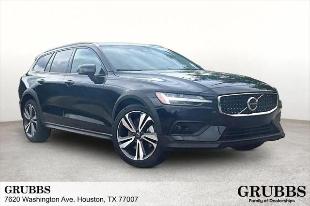 2025 Volvo V60 Cross Country Plus, B5 AWD Gas (mild hybrid) for sale in Houston, TX