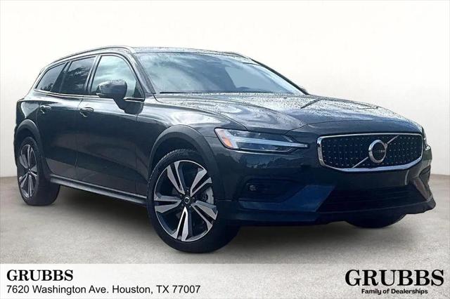2025 Volvo V60 Cross Country Plus, B5 AWD Gas (mild hybrid) for sale in Houston, TX