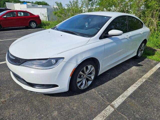 2015 Chrysler 200 S for sale in Jackson, MI