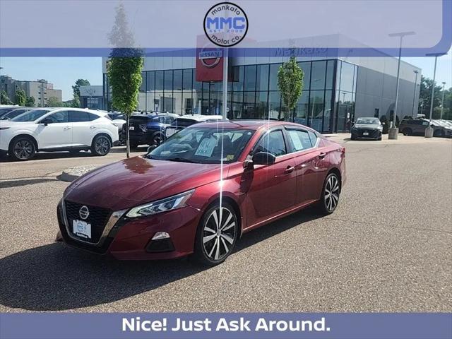 2019 Nissan Altima 2.5 SR for sale in Mankato, MN