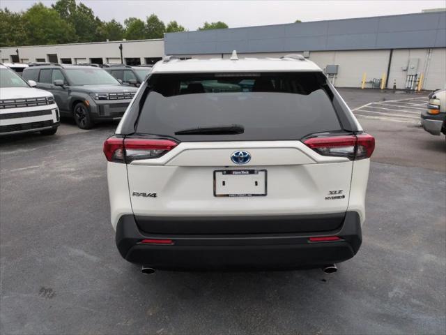 2022 Toyota RAV4 Hybrid XLE Premium