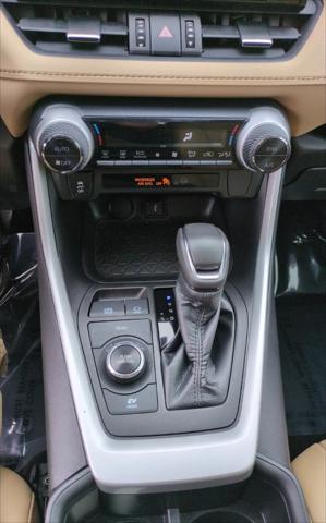 2022 Toyota RAV4 Hybrid XLE Premium