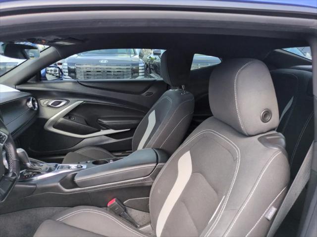 2022 Chevrolet Camaro RWD Coupe 1LT