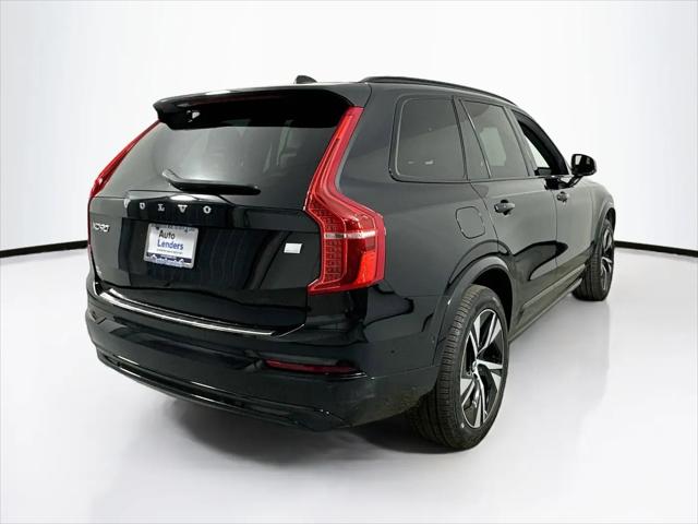 2022 Volvo XC90 Recharge T8 R-Design Extended Range 7P