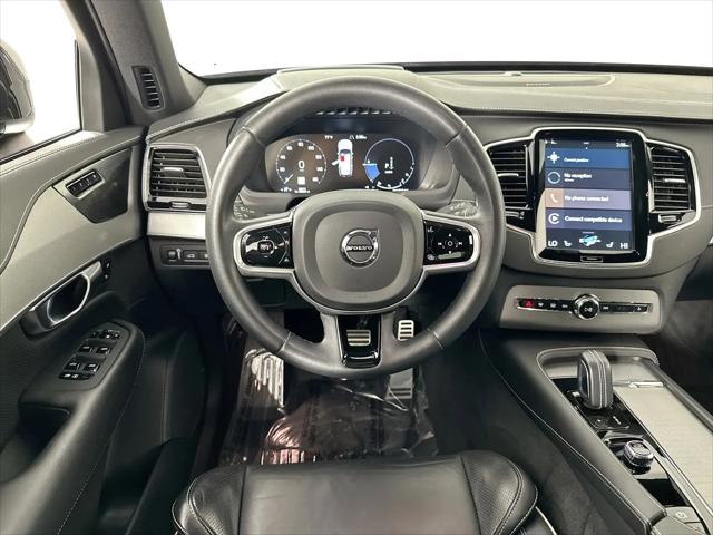 2022 Volvo XC90 Recharge T8 R-Design Extended Range 7P