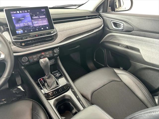 2022 Jeep Compass Latitude FWD