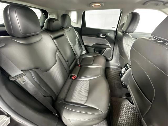 2022 Jeep Compass Latitude FWD