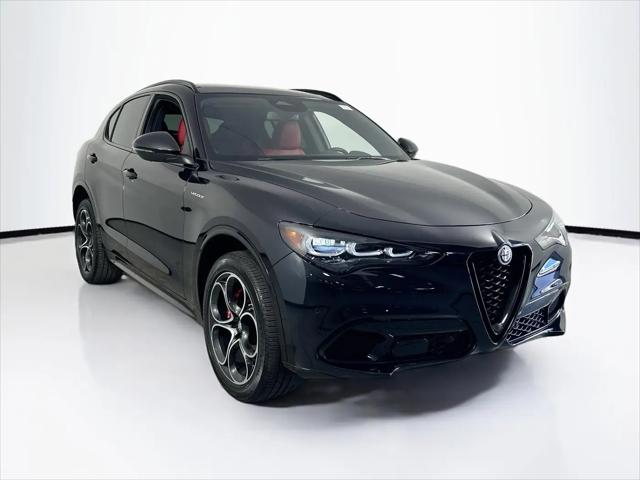 2025 Alfa Romeo Stelvio Sprint AWD