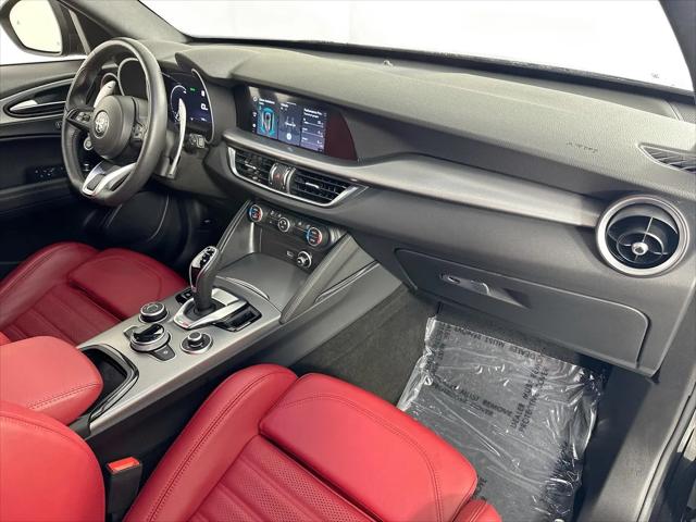 2025 Alfa Romeo Stelvio Sprint AWD