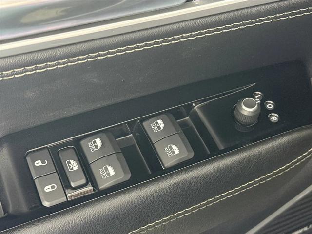 2022 Jeep Wagoneer Series III 4x2