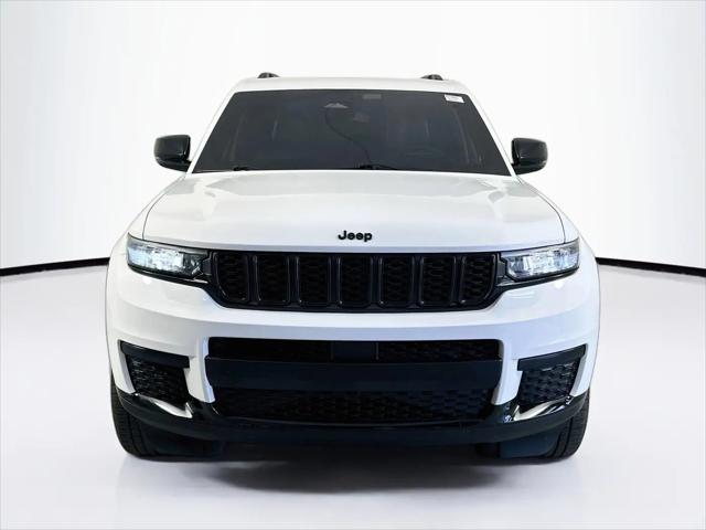 2023 Jeep Grand Cherokee L Altitude 4x2