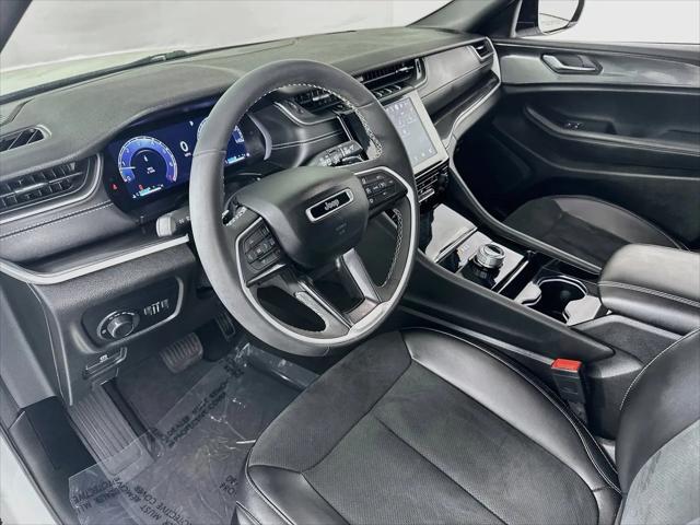 2023 Jeep Grand Cherokee L Altitude 4x2
