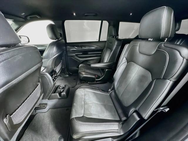 2023 Jeep Grand Cherokee L Altitude 4x2