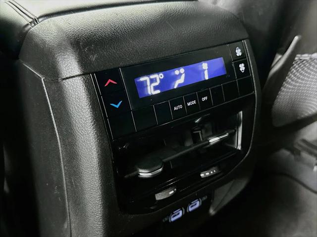 2023 Jeep Grand Cherokee L Altitude 4x2