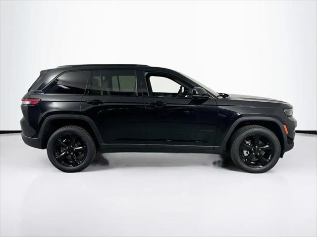 2023 Jeep Grand Cherokee Limited 4x2