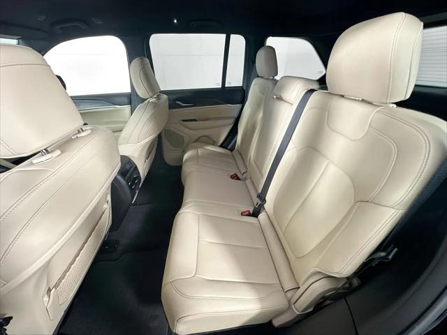 2023 Jeep Grand Cherokee Limited 4x2