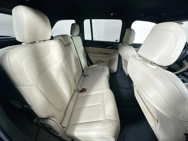 2023 Jeep Grand Cherokee Limited 4x2