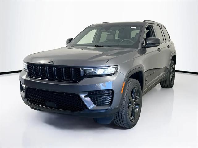 2023 Jeep Grand Cherokee Altitude 4x4 for sale in Palm Harbor, FL