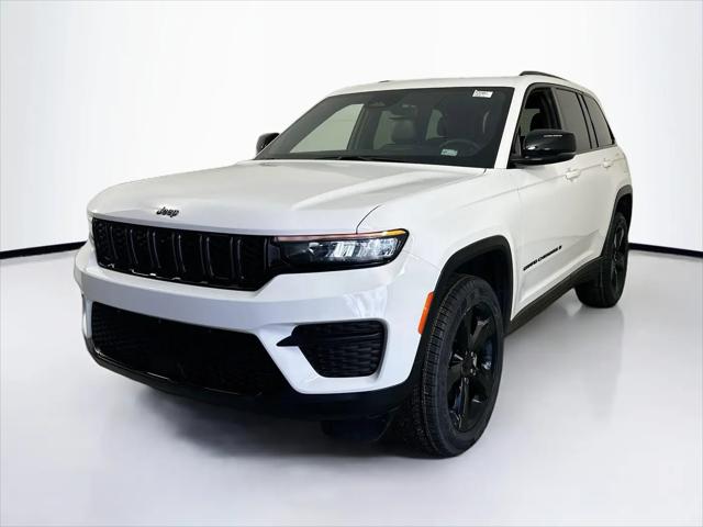 2023 Jeep Grand Cherokee Altitude 4x2 for sale in Palm Harbor, FL